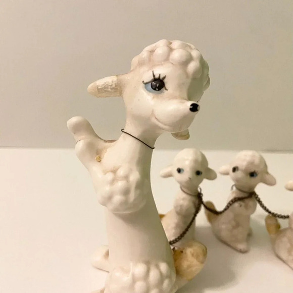 Vintage Poodle Dog Family 4 Pups  On Chains Figurine Missing Hair - Picture 2 of 16